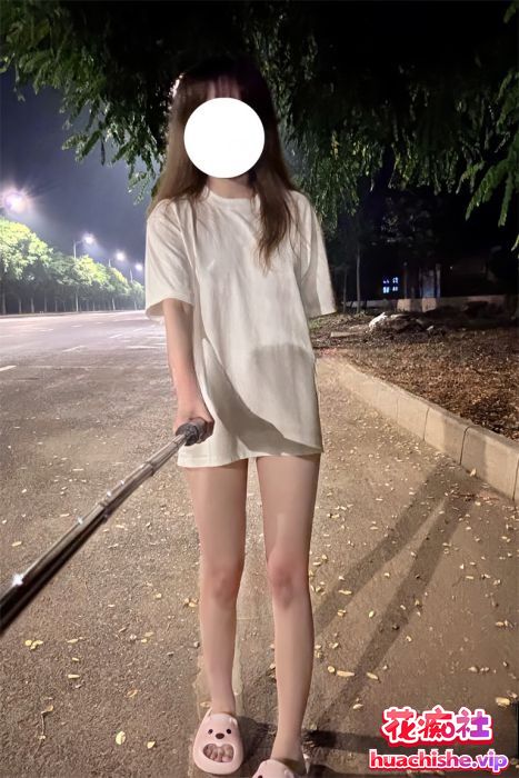 顶级萝莉 洛淼淼luomiaomiao88 户外露出精彩截图05