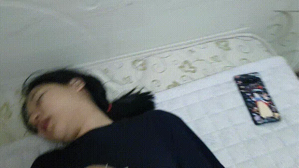 韩国学生情侣露脸啪啪自拍精彩截图01