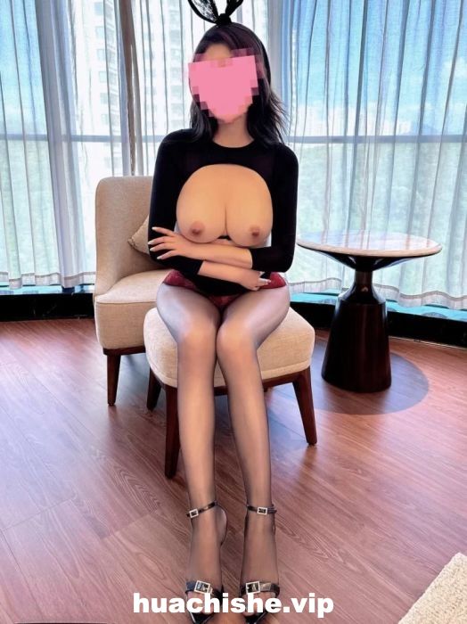 极品绿帽淫妻大神 放逐的灵魂视频精彩截图08