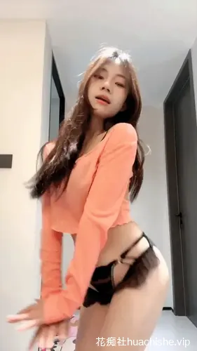 婀娜多姿小甜妹【吧啦】裸舞道具自慰喷水精彩截图05