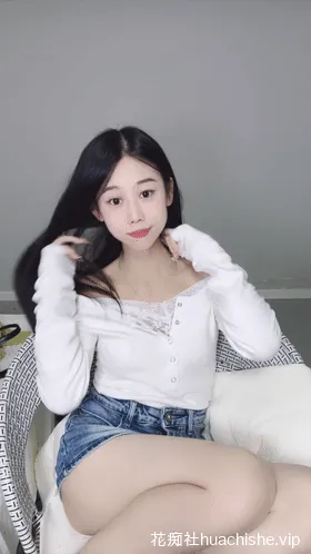 骚辣惹火俏佳人 哥哥叫我乖乖 长腿制服自慰精彩截图18