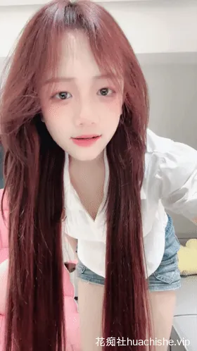 活泼嗲气粉萝莉 S狐狸精 美乳裸舞自慰精彩截图19