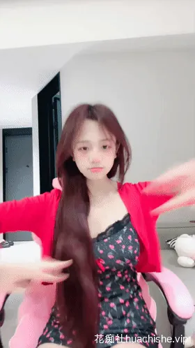 活泼嗲气粉萝莉 S狐狸精 美乳裸舞自慰精彩截图21