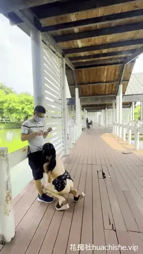 TonyJ和贝贝 清纯女神各种场所极限露出精彩截图09