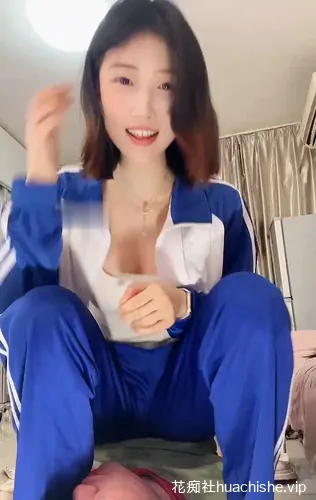 佳佳S 各种反差调教7-12月的直播精彩截图09