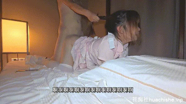 童颜美乳嫩妹『琳崽』被金主爸爸无套爆炒精彩截图06