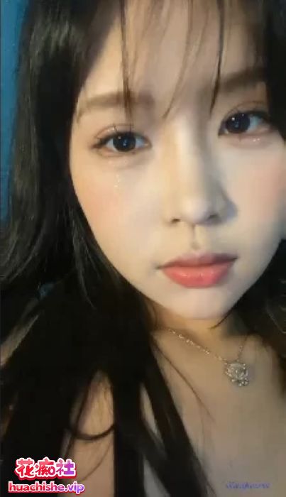 各种反差清纯颜值陪玩女神定制一对一裸聊精彩截图11