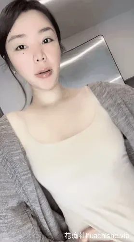 顶级尤物女神 裸舞婉儿 裸舞足交电臀自慰精彩截图03