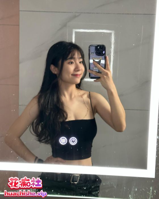 抖音百万粉丝巨乳大奶网红sunny77/宝贝77 资源精彩截图03