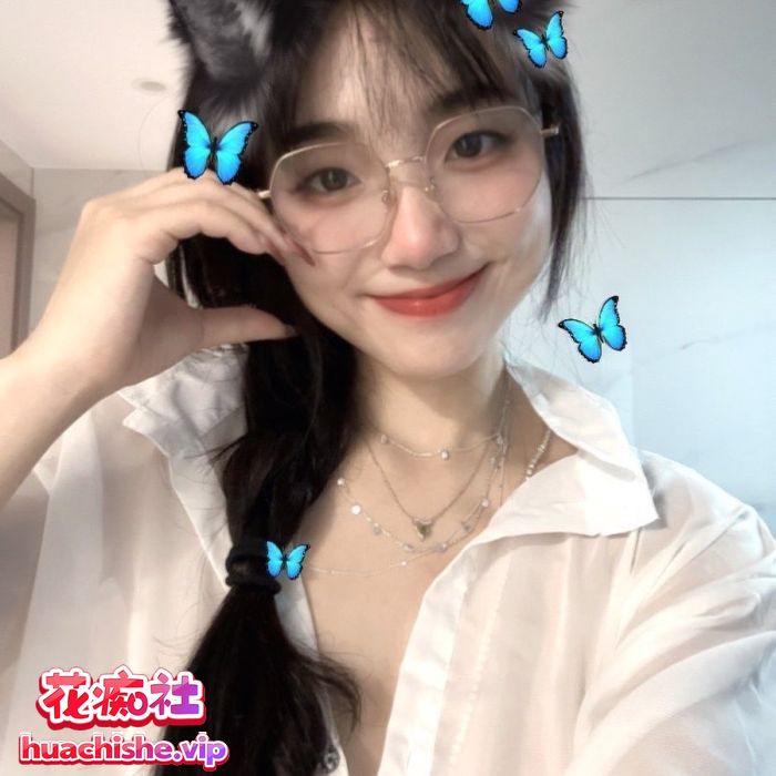 抖音百万粉丝巨乳大奶网红sunny77/宝贝77 资源精彩截图06