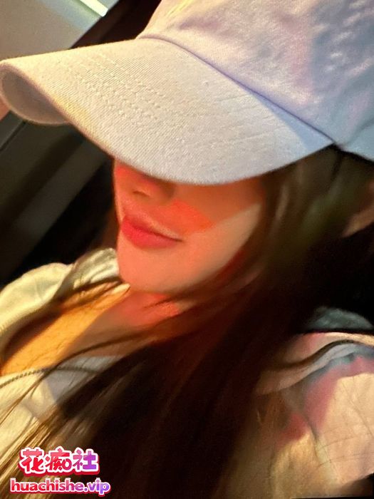 总在你背后TK 把极品女神调教成母狗给兄弟一起操精彩截图16