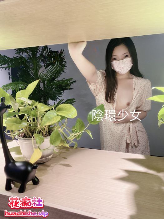国产字母圈王者女玩家 李小莫 阴环调教私拍精彩截图09