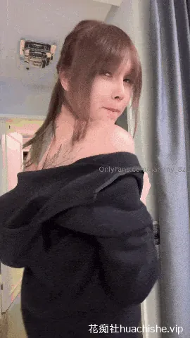 Ada822/barniny_8zz 大尺度露脸私拍精彩截图03