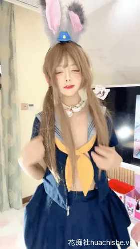 张晚萌 各种阿黑颜自慰直播精彩截图05