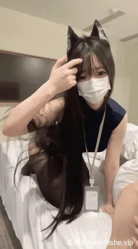 宅宅/宅ovo 性感黑丝自慰精彩截图04