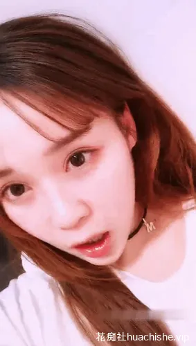 人鱼线女神 KIKI爱爸爸 尺度突破全脸全裸自慰精彩截图01