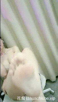 空姐李婉儿 雪白大奶精彩截图05