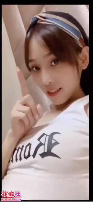 番茄主播猫咪 大尺度视频精彩截图07