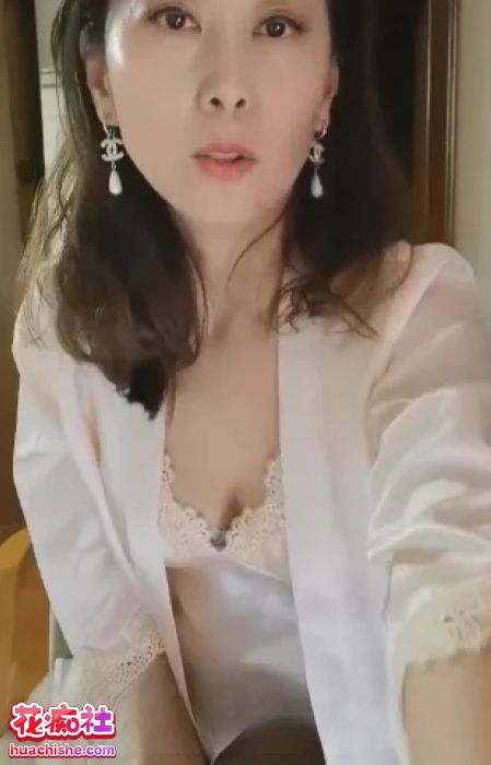 钢琴老师有有 足控自慰视频福利合集精彩截图06