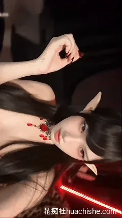 芊落 极品三点全露艺术写真精彩截图01