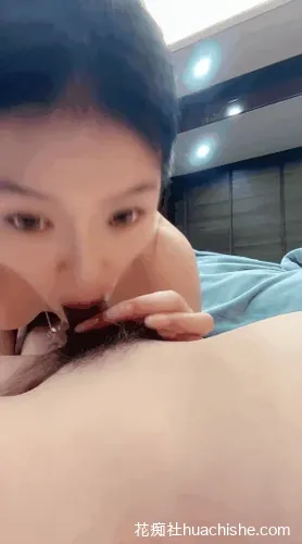 02年表姐 3P爆操口爆内射精彩截图13