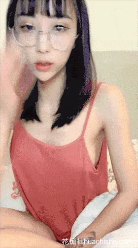 万万姐姐 浴室到床上自慰啪啪精彩截图03