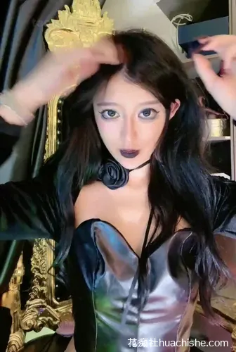 玥樾与06年表妹女奴奴下奴各种调教视频精彩截图05