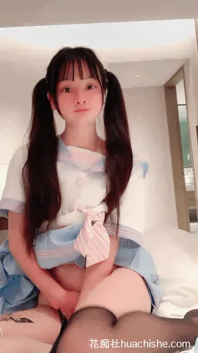 04年邻家萝莉 大眼睛双马尾萌妹精彩截图01
