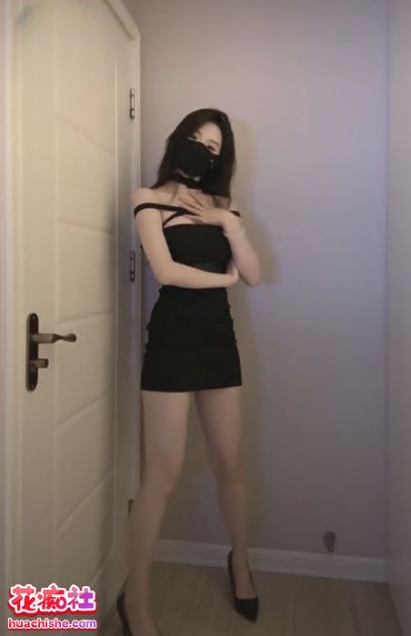2024超美女神宝儿 8场大尺度门票秀精彩截图13