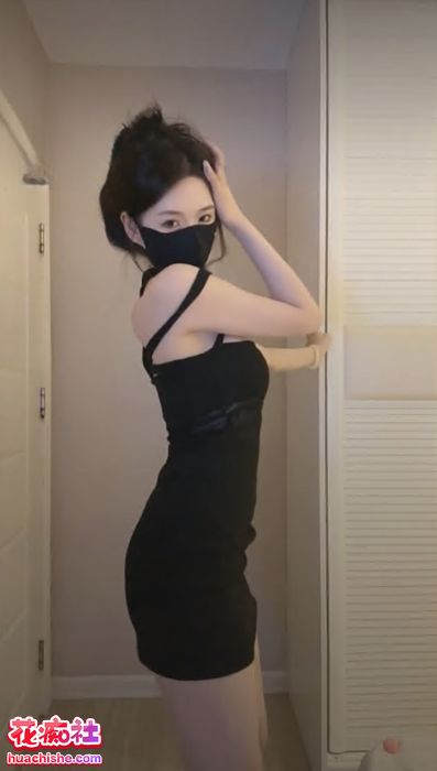 2024超美女神宝儿 8场大尺度门票秀精彩截图15