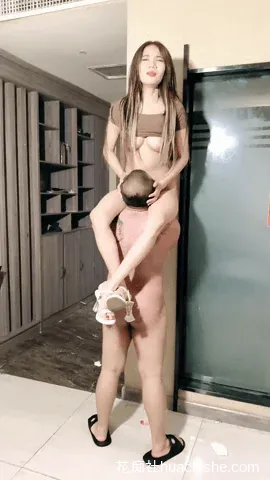 风华美人 各种奇葩动作姿势做爱精彩截图13