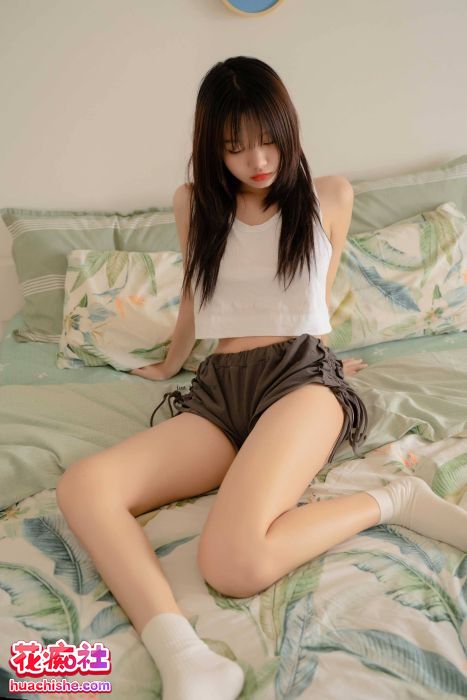 柒柒要乖哦/柒柒不可爱 全套写真精彩截图01