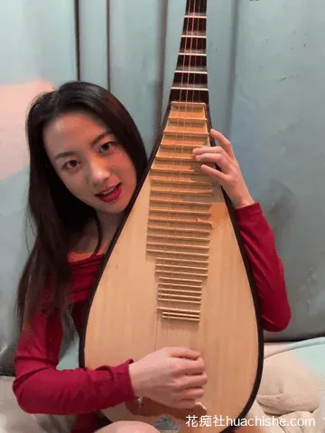 真实美术老师下海Jinmi125216 视频精彩截图01