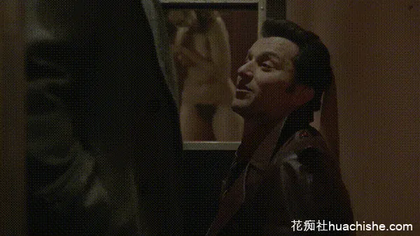 HBO大尺度剧集【堕落街传奇】精彩截图13