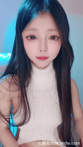小奈美美 纯白玉体自慰喷水诱惑精彩截图14