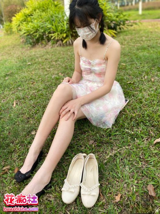 专玩学生妹PUA恋足大神FeetSilk 足交精彩截图05