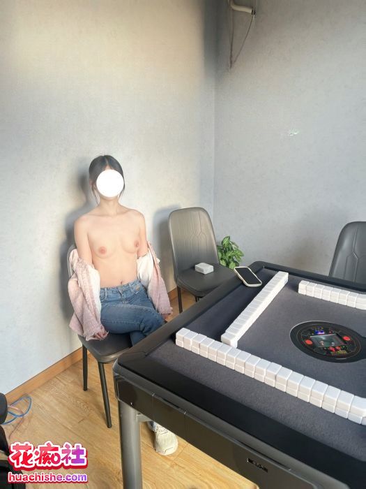 哪吒爱露出Nezha696900 各种露出精彩截图15