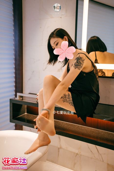 小七爱玩庄周 美足足交福利精彩截图04
