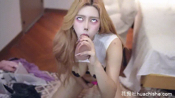lkjfdsks 完美S线身材自慰直播精彩截图01