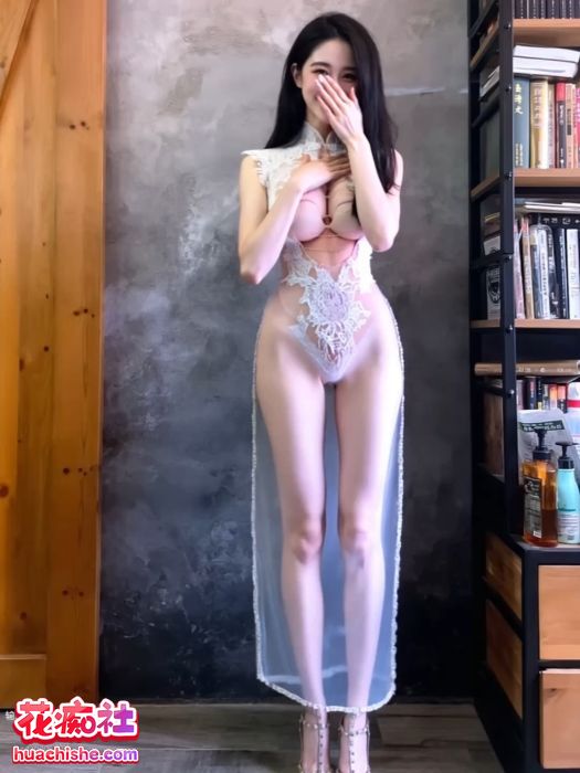 王小瑾/王雨瑾 FansOne大尺度订阅精彩截图10