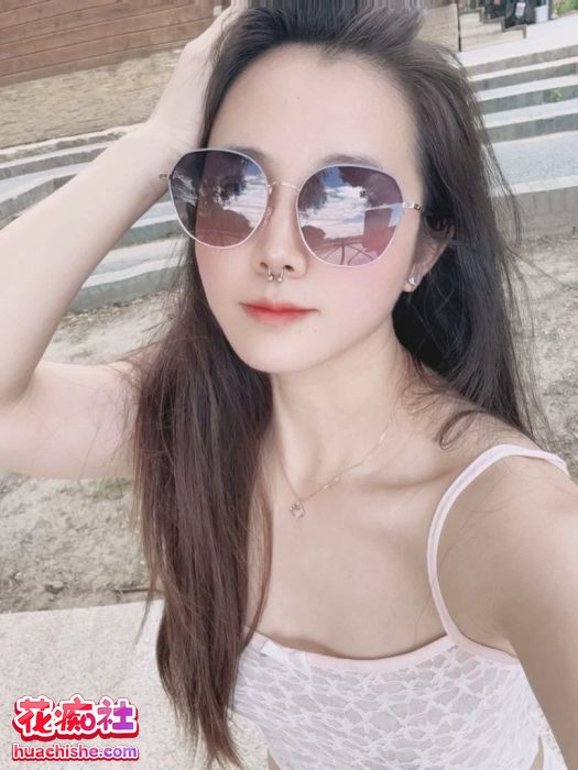 甜心莼莼 尺度私拍视图合集精彩截图01