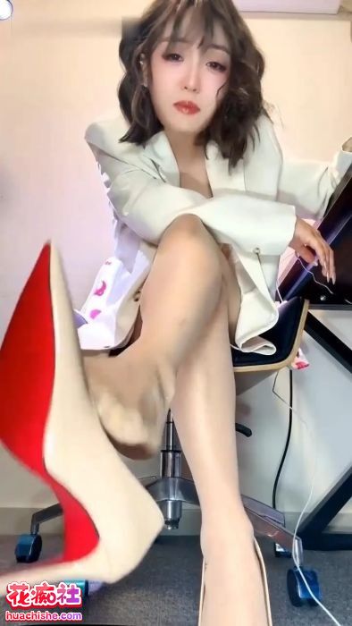 秋黎sama 女王女s调教洗脑羞辱足控榨精精彩截图05