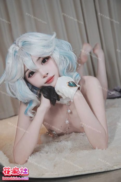 饼饼大王 裸舞自慰作品精彩截图05