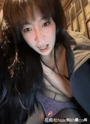 极品熟女yourkeer 各种户外露出精彩截图01