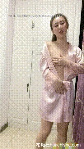 颜颜宝贝 性感制服诱惑跳蛋肛塞自慰精彩截图02
