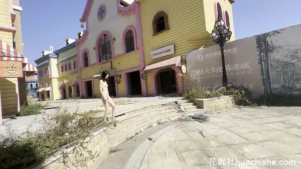 濑濑 各种户外大胆露出+酒店3p啪啪精彩截图06