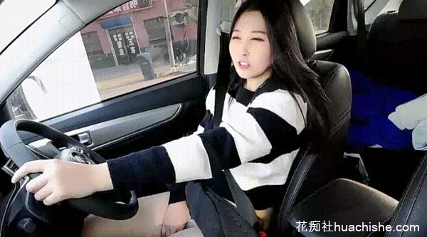 Fannywell 喜欢开车去路边自慰精彩截图05