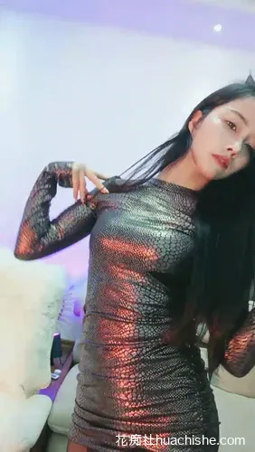 一库一库/小一一 黑丝美腿裸舞诱惑精彩截图04