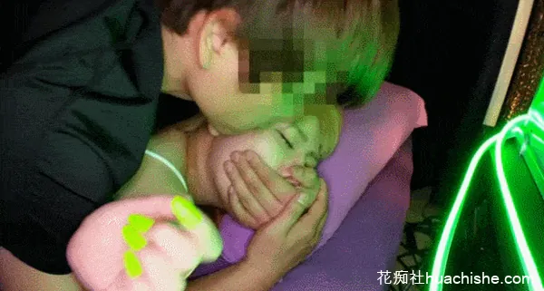 日本博主xxxpushers 援交大奶嫩妹精彩截图09