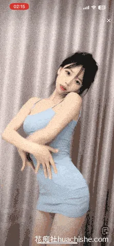 抖音嫩妹02uiii 无罩乳贴抖胸舞骚舞精彩截图02